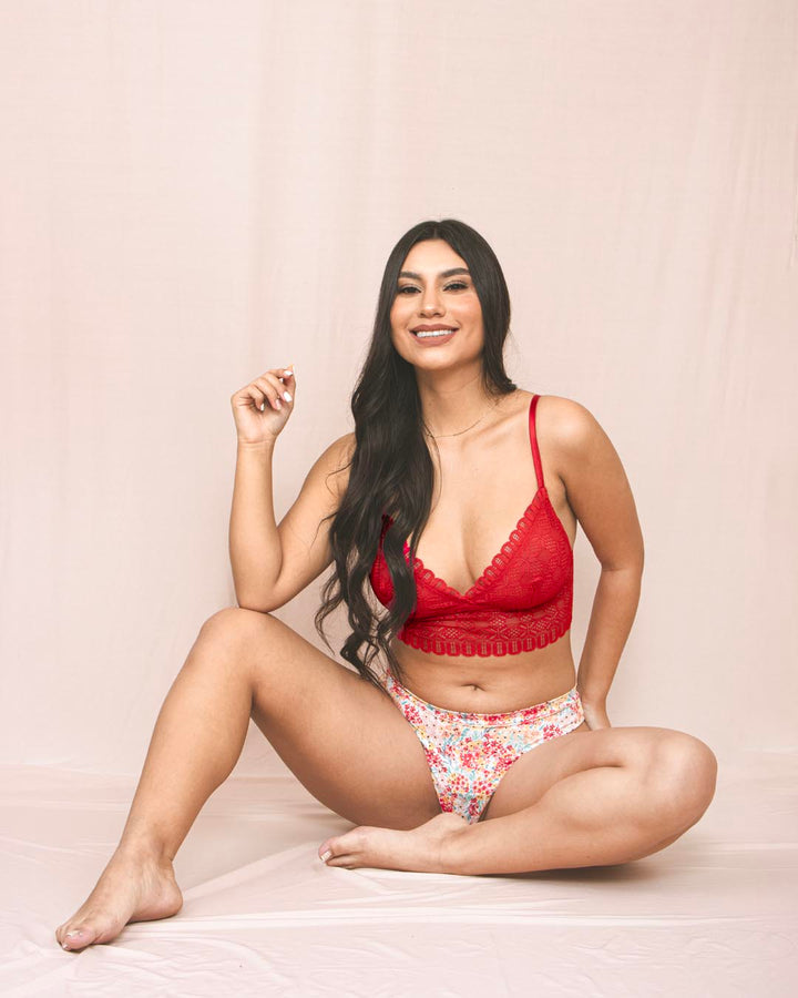 Conjunto bralette de encaje rojo - Margarita